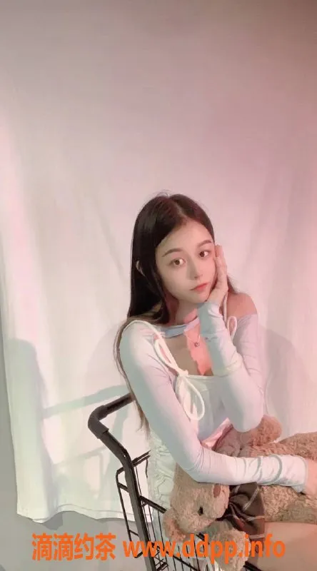 深圳楼凤-沫沫：深圳龙华22岁美女，1000元起服务