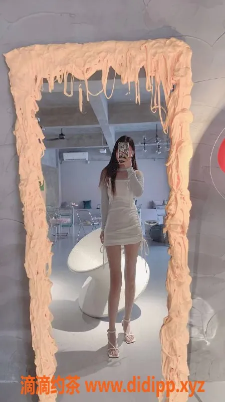 深圳楼凤-沫沫：深圳龙华22岁美女，1000元起服务