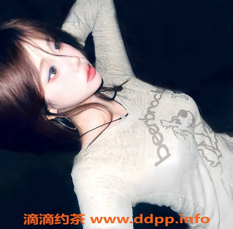 长沙楼凤-岳麓区予初，160cm、45斤少女，19岁，性价比高！