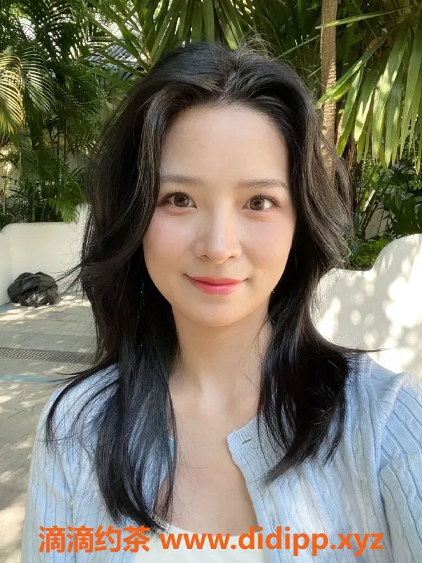 广州楼凤资源信息,海珠御姐夏斑1100p上门服务，享受舌吻体验