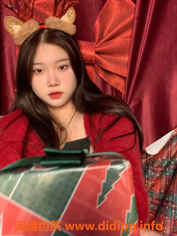 广州楼凤-姿姿御姐，888pp精彩服务等你来体验