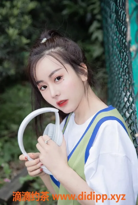 杭州楼凤资源信息,身高165cm，体重50斤，超有魅力小姐姐预约