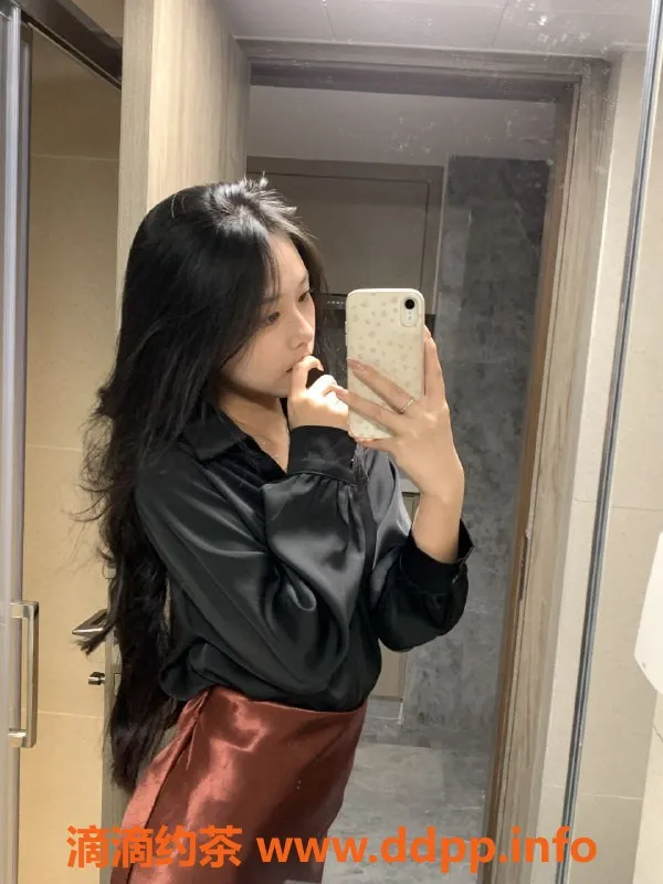 广州楼凤资源信息,天河嫩妹船船，700p长腿舌吻服务等你来体验