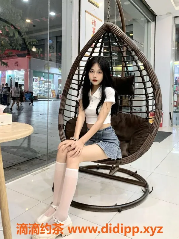 广州楼凤-天河嫩妹船船，700p长腿舌吻服务等你来体验