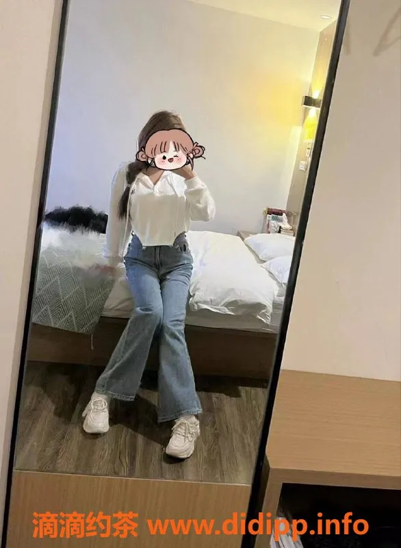 杭州楼凤-湘妹子小梦，160cm苗条身材，包你满意！