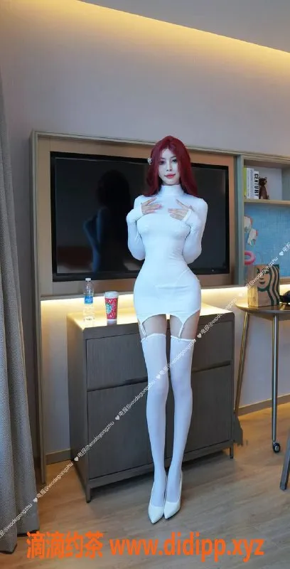 杭州楼凤-上城区软软23岁巨乳模特，173cm包夜优惠