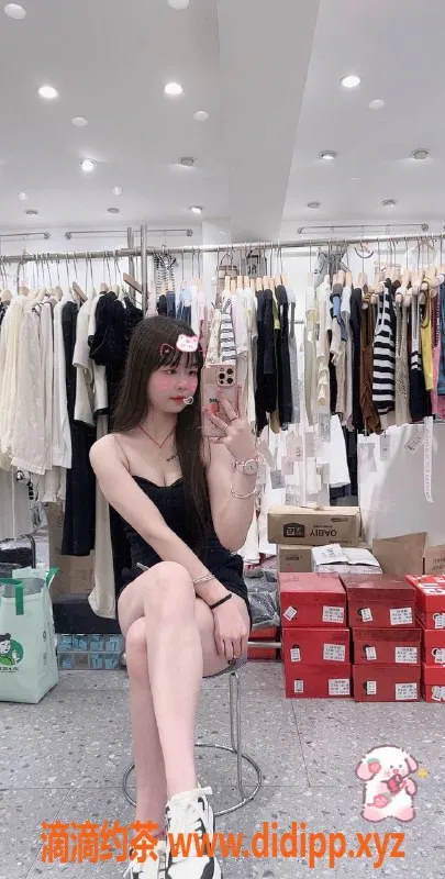 广州楼凤-天河嫩妹小不点，600元超值体验