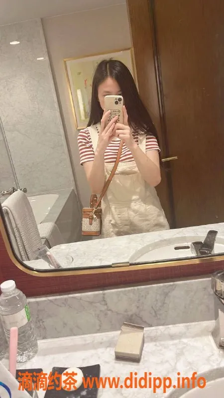 深圳楼凤-罗湖南山，500元验证艺人，一见倾心