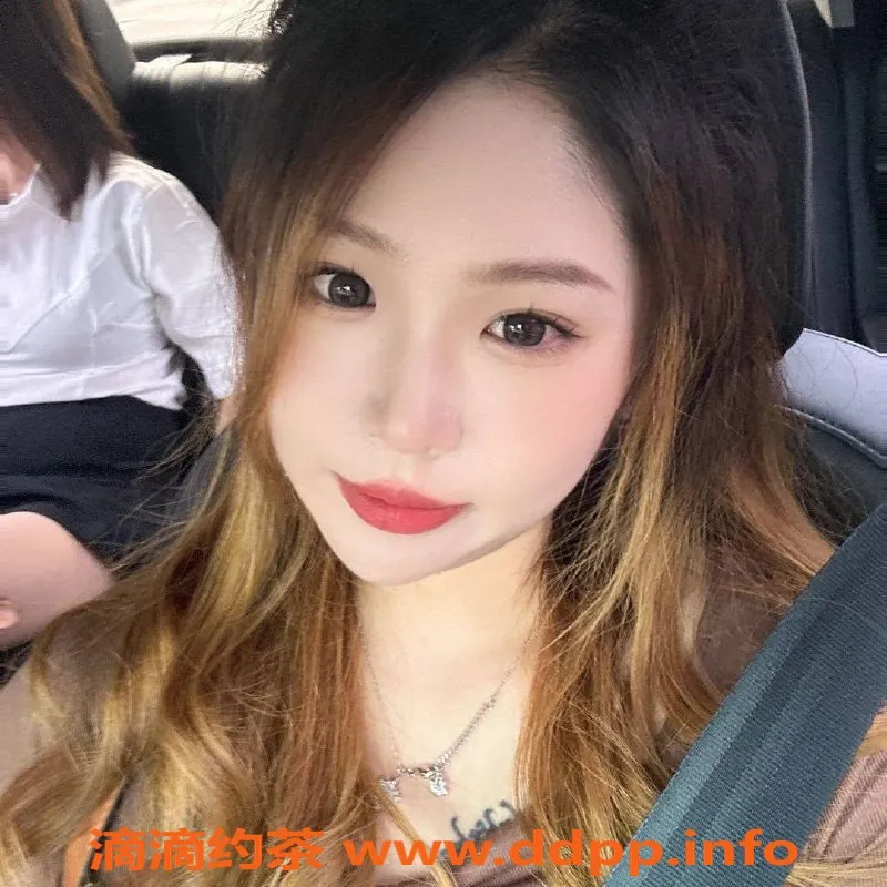 广州楼凤-天河大奶牛，800p嫩妹舌吻服务