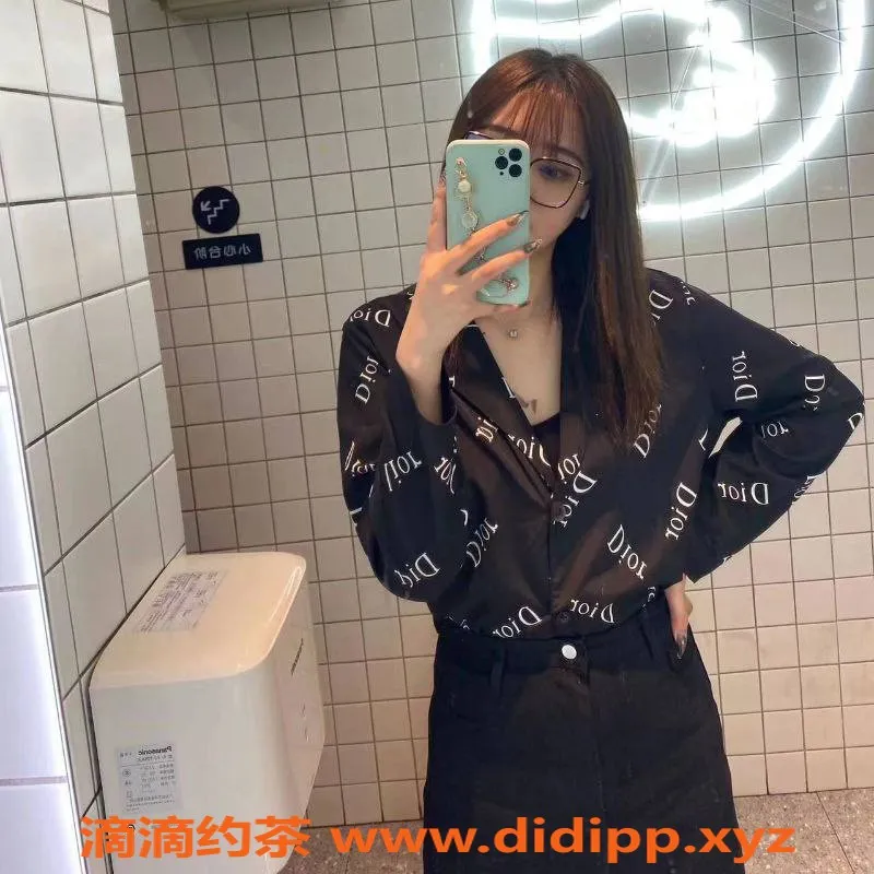 杭州上门服务-长沙暖暖，172cm白皙嫩肤，20岁倾情服务