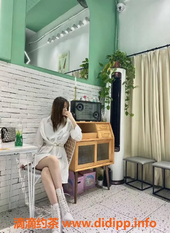 杭州上门服务资源信息,长沙暖暖，172cm白皙嫩肤，20岁倾情服务