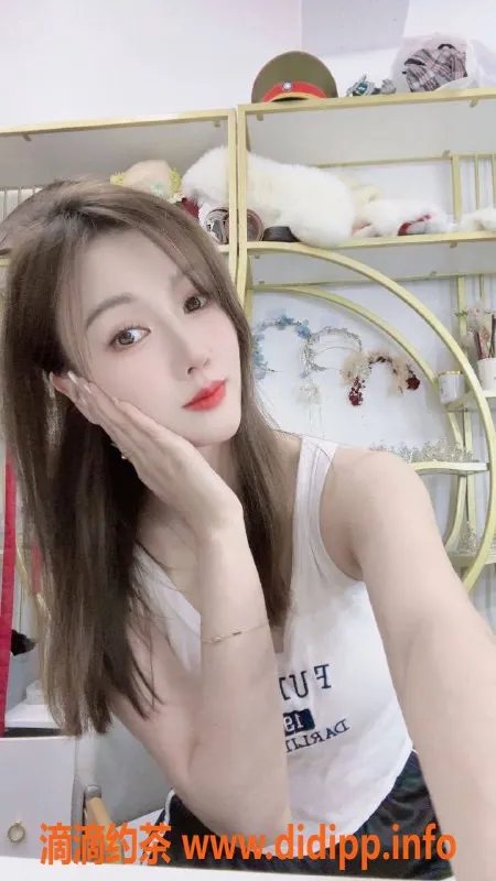 深圳楼凤-龙岗布吉莉莉，650起，陪浴69服务