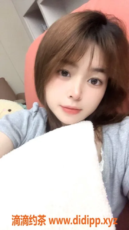 深圳楼凤资源信息,龙华小静，650元陪浴、口交等服务