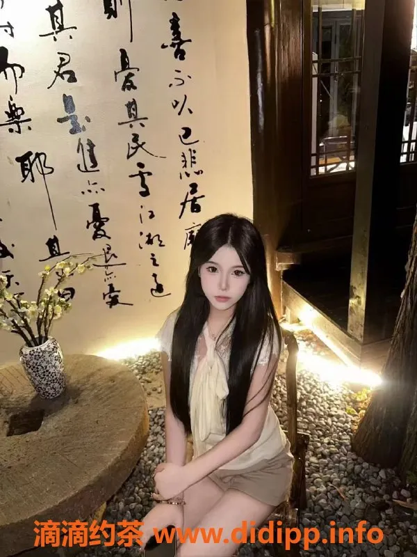 上海楼凤-长宁18岁凌儿，160高42轻，千元内嫩妹服务