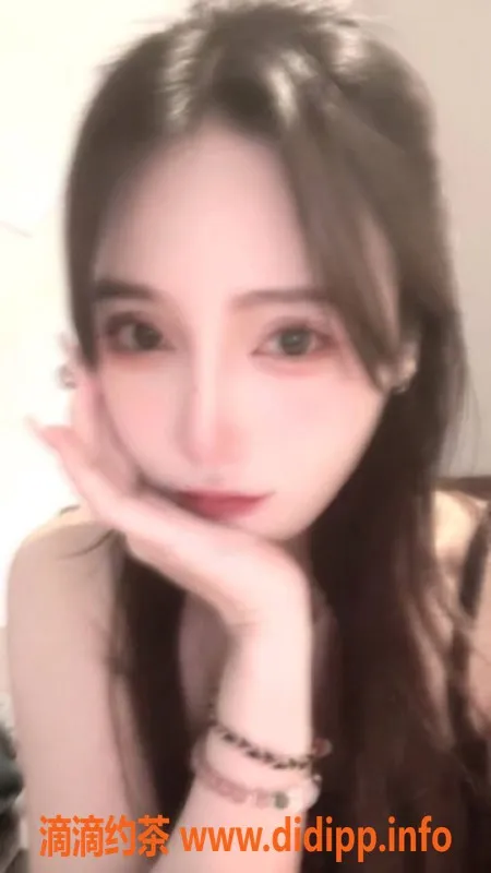 广州楼凤-天河小奶猫，500元超值人妻体验