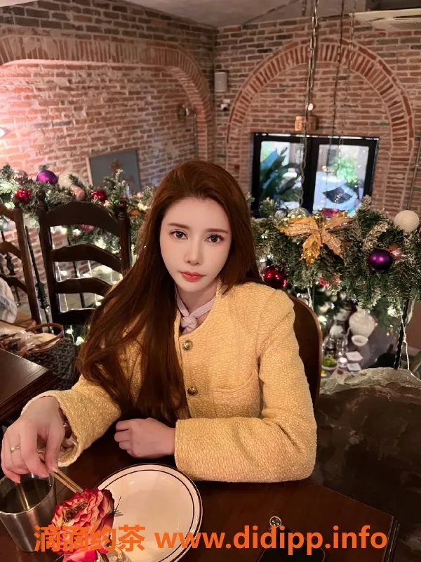 杭州楼凤-上城区小师妹98年165cm 48KG大胸热情服务