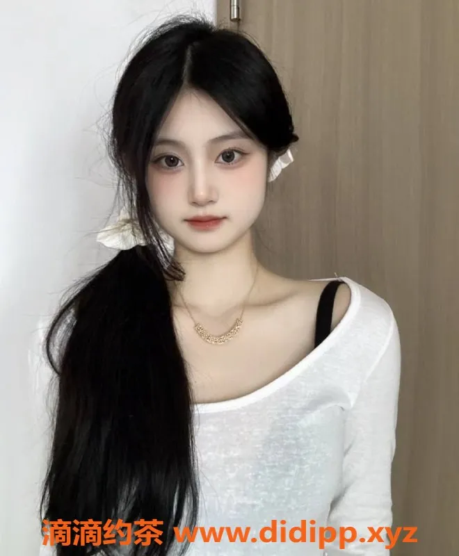 厦门楼凤资源信息,晋江小宝贝，19岁少女，水多调情口活好