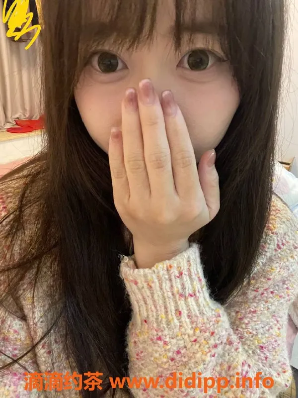 广州楼凤资源信息,番禺御姐moon，水费600p，超会舌吻