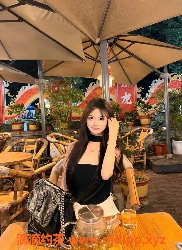 长沙楼凤资源信息,雨花区诺诺，170cm，18岁，C罩杯，价格实惠！