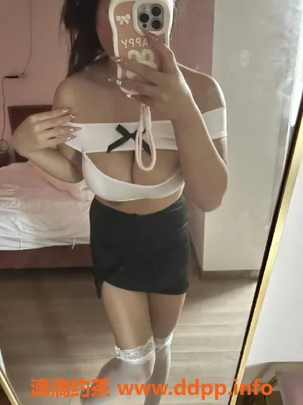 成都楼凤资源信息,成都嫩妹纯纯，19岁胸D服务超赞！