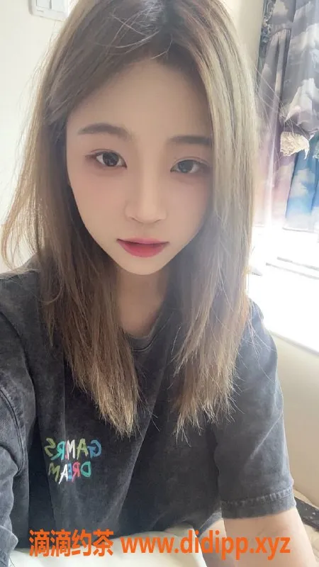 成都楼凤-成都嫩妹贝贝，19岁，丰盈身材超赞