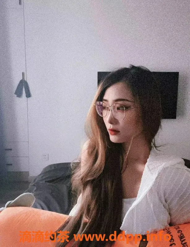 杭州楼凤资源信息,表妹168cm D胸，53斤，夜场特惠等你来约