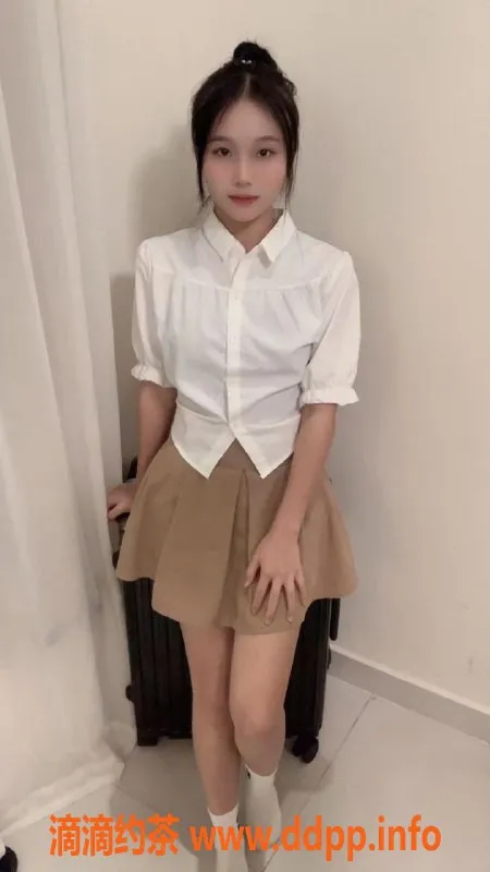 深圳楼凤-龙华慕瑶，800元69调情服务，视频验证