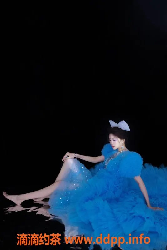 杭州楼凤-178身高雅菲，气质优雅，颜值仙女