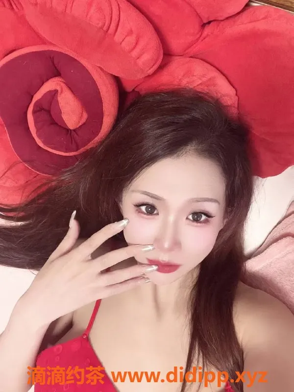 深圳楼凤-深圳龙岗微微，800元激情服务等你体验