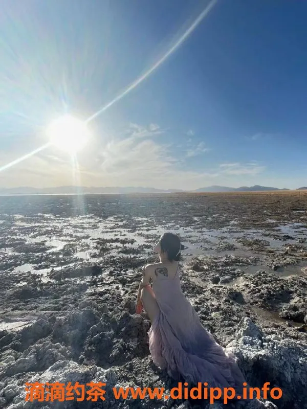 杭州楼凤-白兔 162cm 45kg 1200元 两次2200元