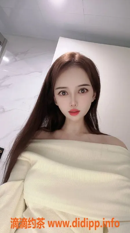 广州楼凤-天河辛儿，1600p嫩妹，享受大胸舌吻服务