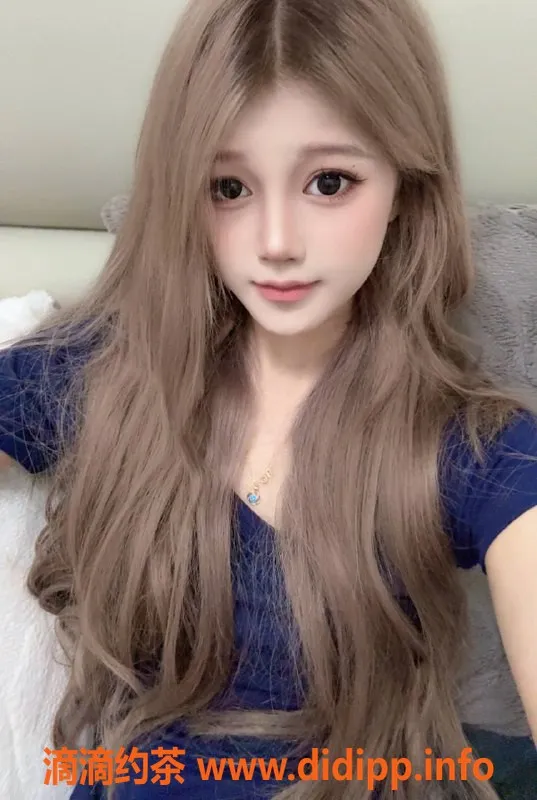 深圳楼凤-深圳龙岗佳佳，18岁嫩妹，162cm，44kg，1400起