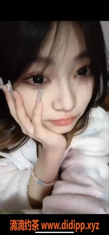 杭州上门服务-上城区依依：160cm身材，18岁诱惑，优质陪伴服务