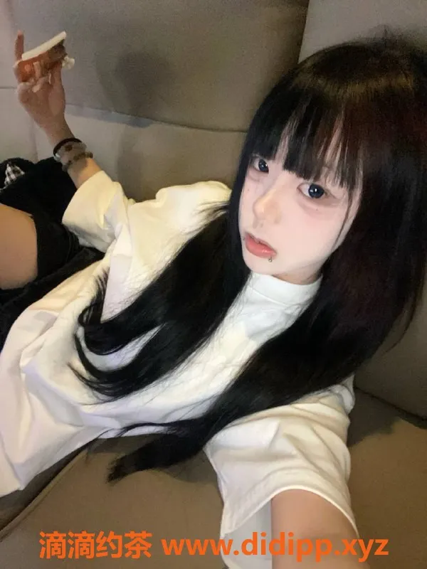 广州楼凤-天河嫩妹安娜，COS服务2200p等你来体验