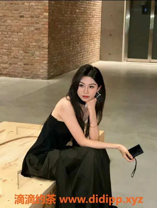 深圳楼凤-深圳罗湖琳酱，23岁170b，服务超棒