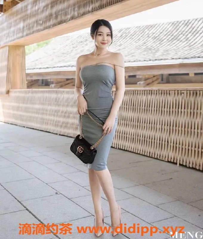 上海楼凤-黄浦安心，颜值高大胸，1800P服务等你来体验