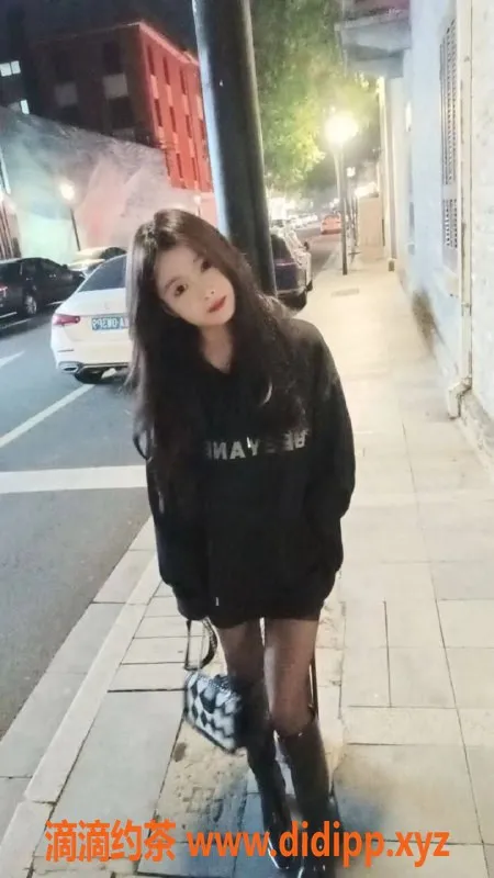 杭州上门服务-温柔嫩妹图图，20岁162cm，1000元上门服务