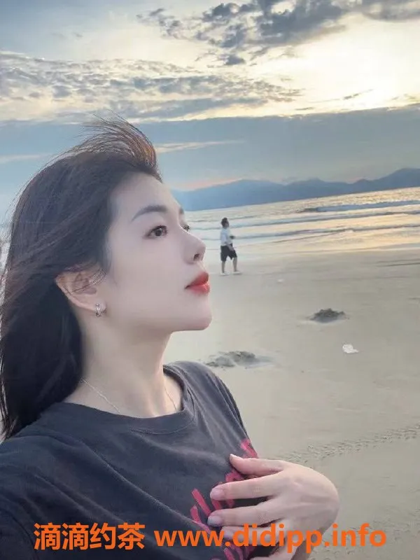 广州楼凤-天河简儿，人妻气质，500元体验服务