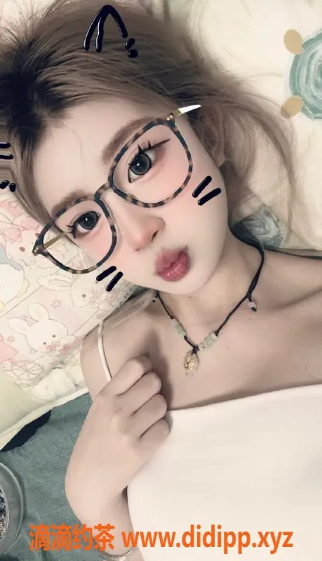 广州楼凤资源信息,白云嫩妹佳佳，水费900p，SM服务体验