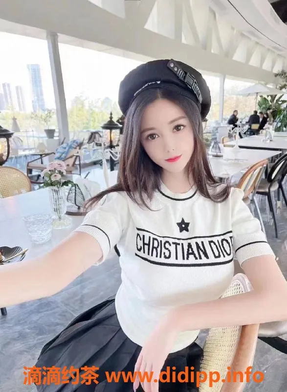 杭州楼凤-杭州拱墅区希希，22岁天然D，茶水费800起