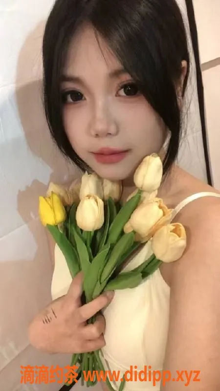 杭州楼凤-下沙顾涵涵，163大长腿，胸围C，18岁柔情调情