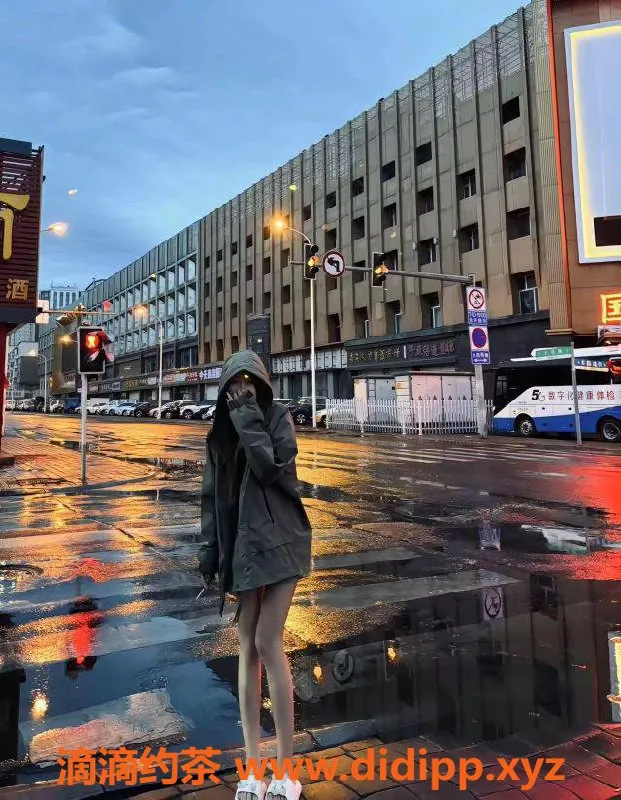 广州楼凤资源信息,天河嫩妹苏千雪，800p长腿诱惑等你来体验