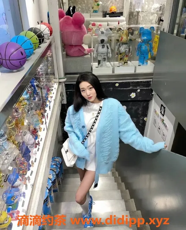 深圳楼凤-大冲赵灵儿，热情服务，穿透心扉