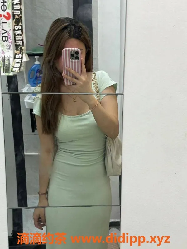 广州楼凤-天河嫩妹小新，700元体验尽享服务