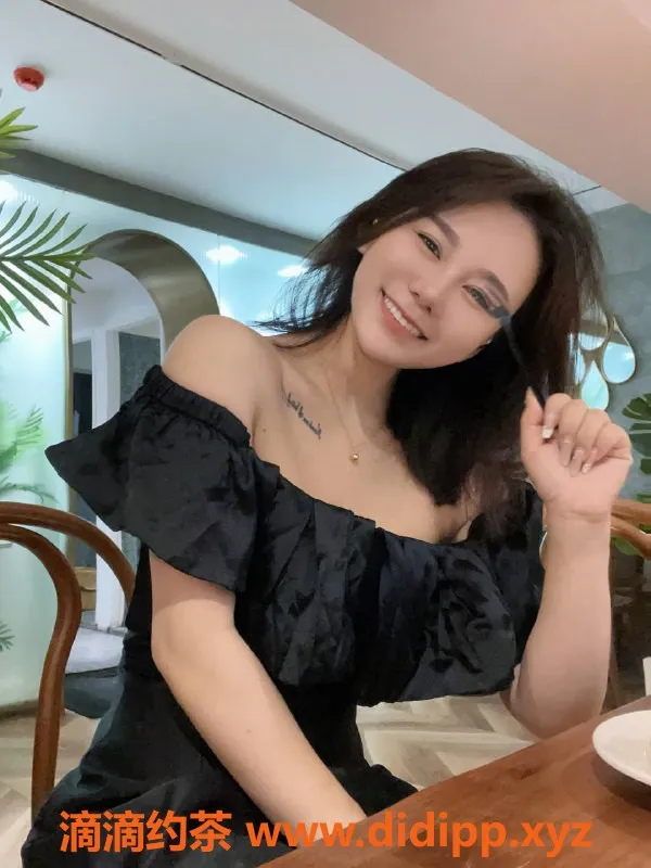 广州楼凤资源信息,番禺嫩妹甜心，长腿大胸只需800p