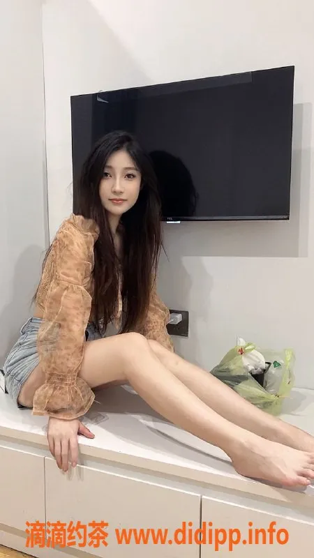 杭州楼凤-余杭佳佳，专业服务，身材适中，视频认证