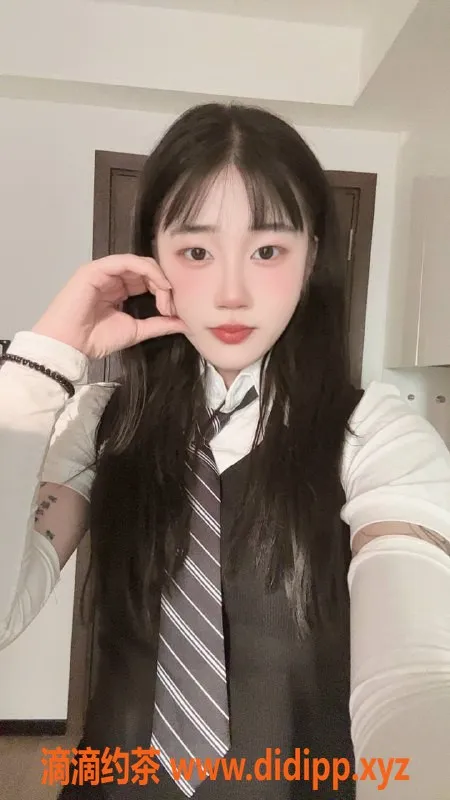 深圳楼凤-南山甜筒，18岁175高颜值嫩妹