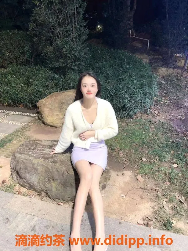 广州楼凤资源信息,天河小桃，嫩妹500元，视频验证保障