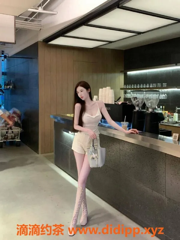 深圳楼凤-南山雨倩，1088元舌吻口爆服务！