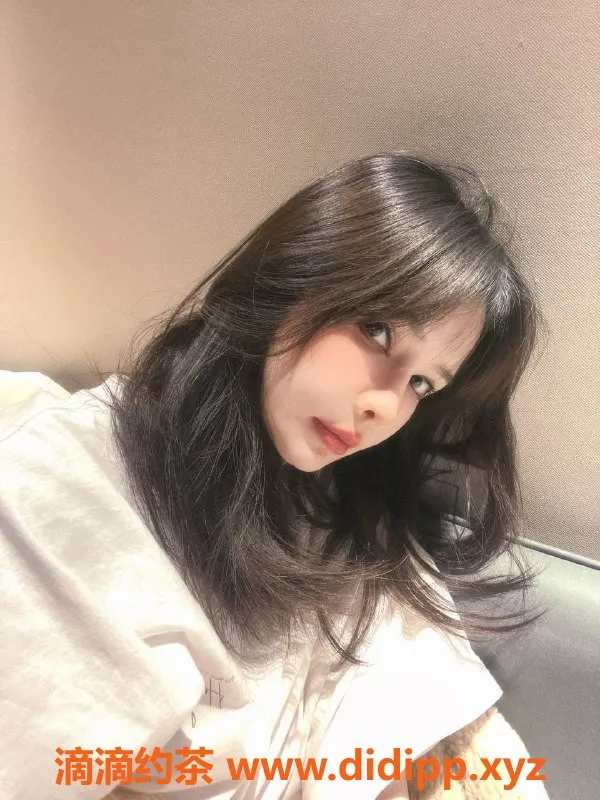 杭州上门服务-上城区小美，163cm C罩杯，800元口交服务